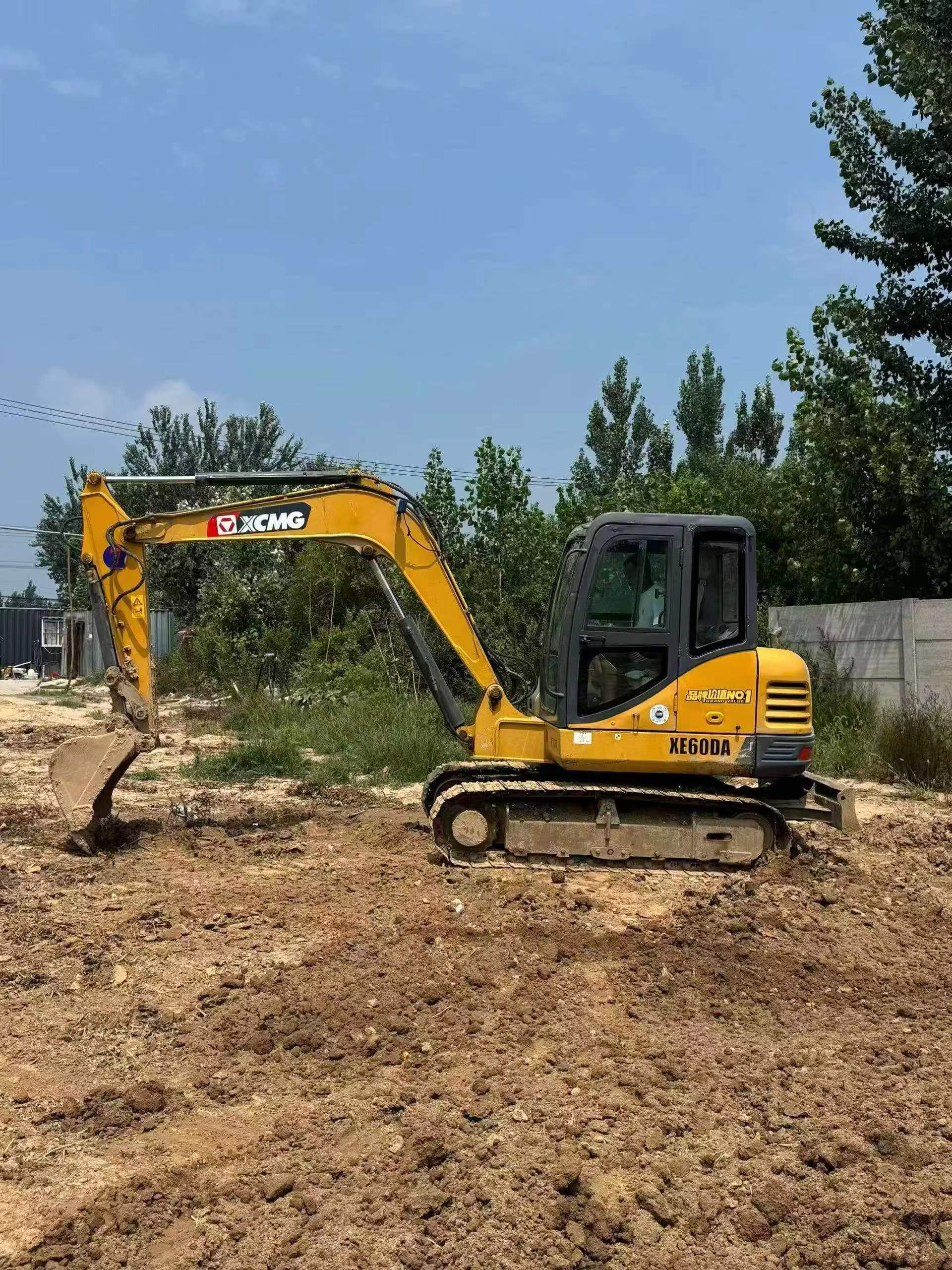 Buy XCMG XE60 Used Excavator / 2