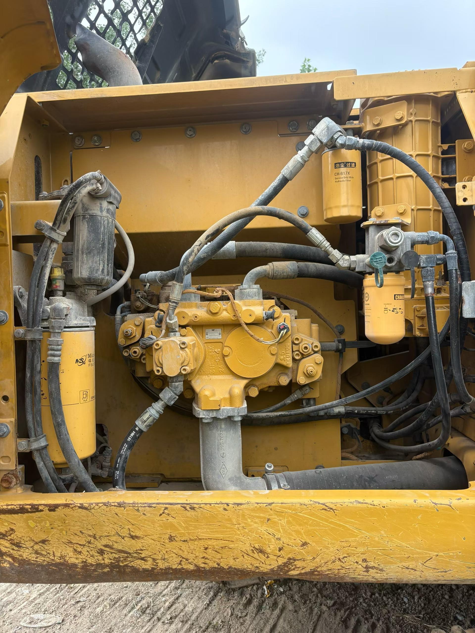 Buy Caterpillar 320D Used Excavator / 6