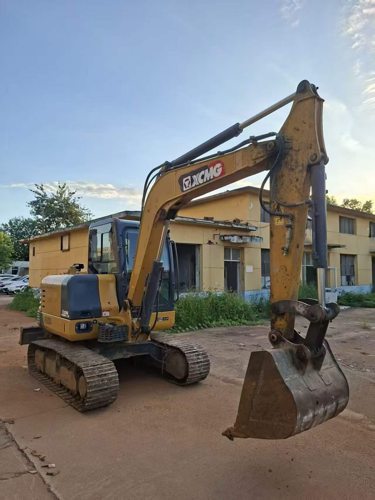 Buy XCMG XE60 Used Excavator / 5