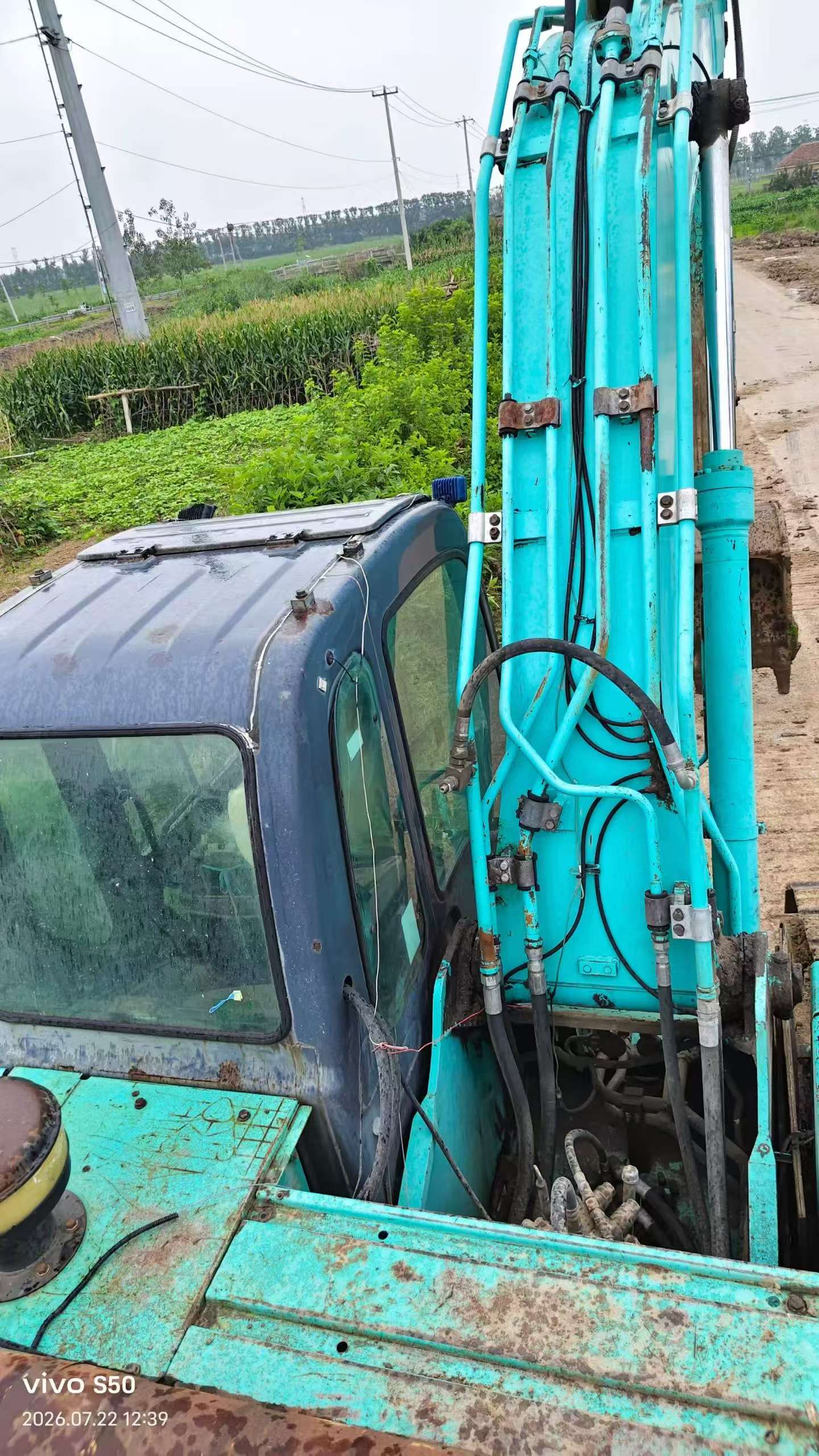 Buy Kobelco SK2008 Used Excavator / 4 Buy Kobelco SK2008 Used Excavator / 4