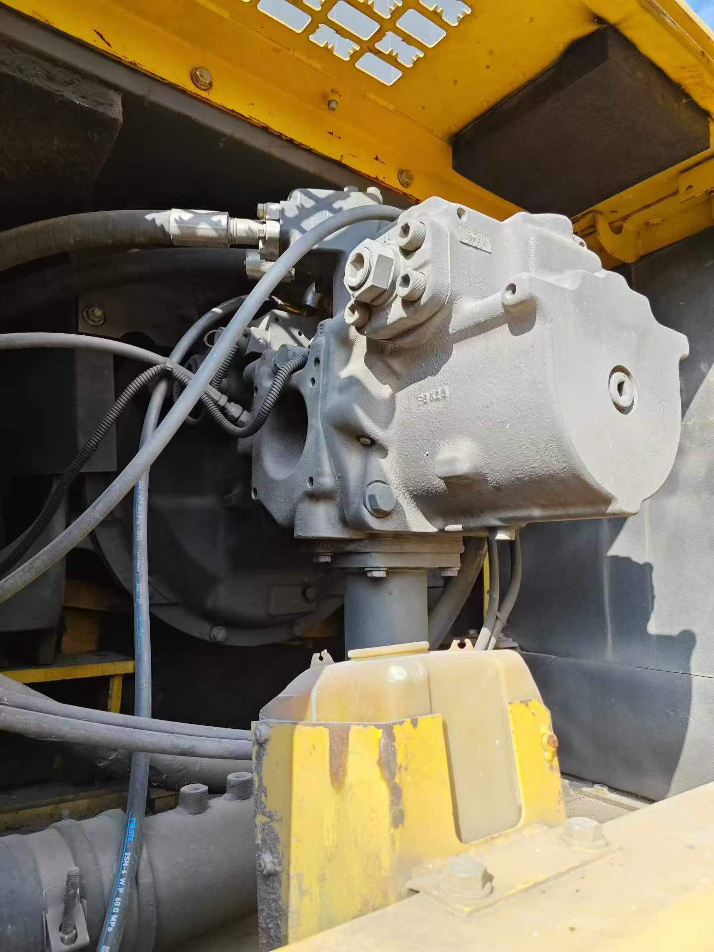Buy Komatsu PC400-8 Used Excavator / 4