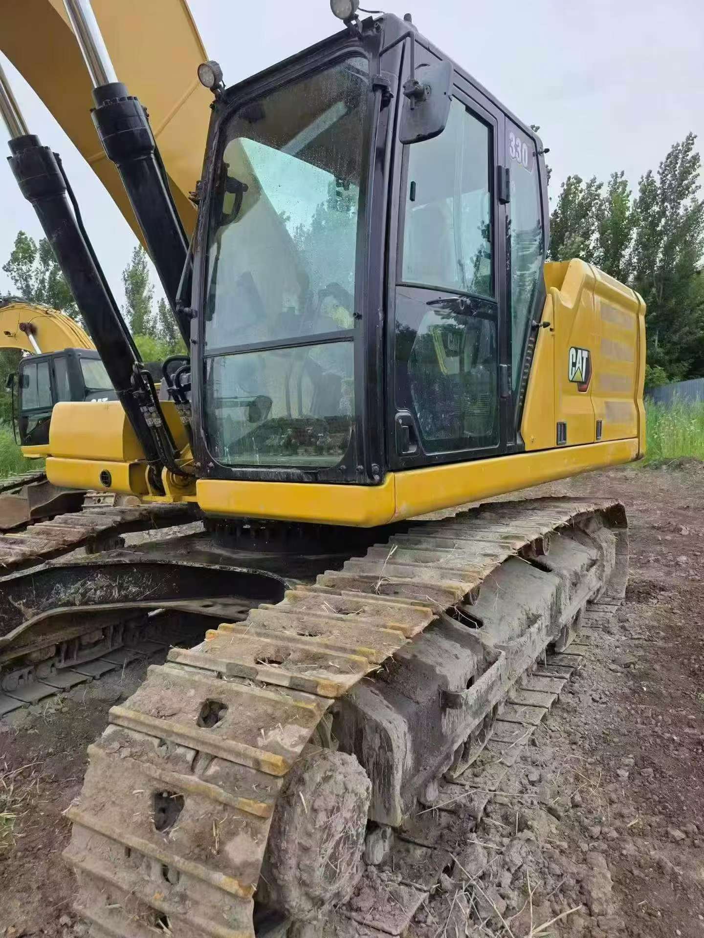 Buy Caterpillar 330B Used Excavator / 3