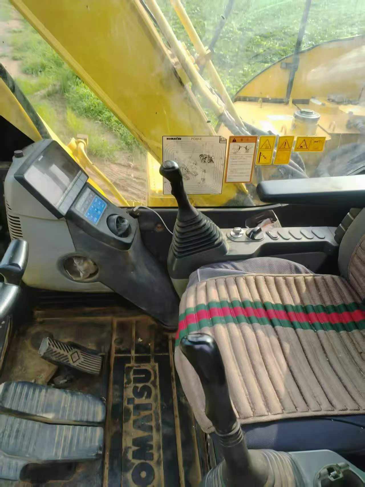 Buy Komatsu PC60-8 Used Excavator / 5