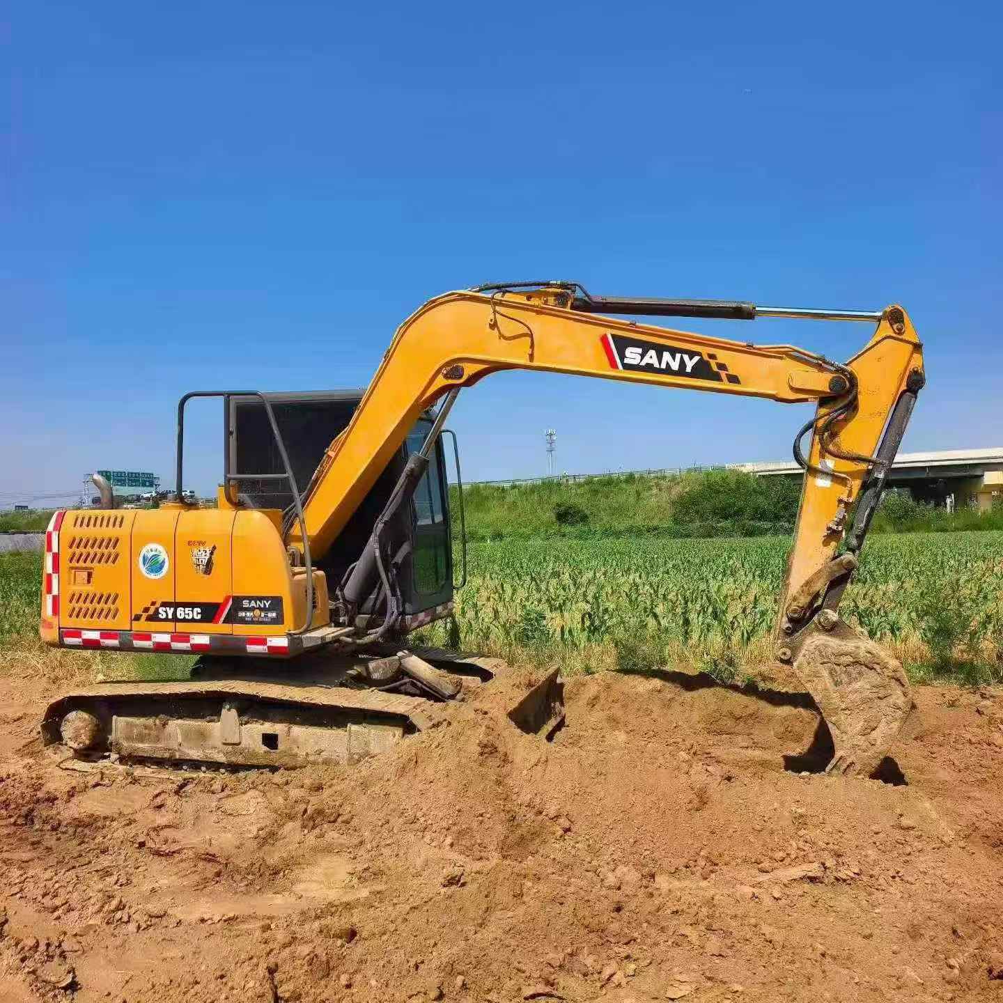Buy Sany SY65C Used Excavator / 1