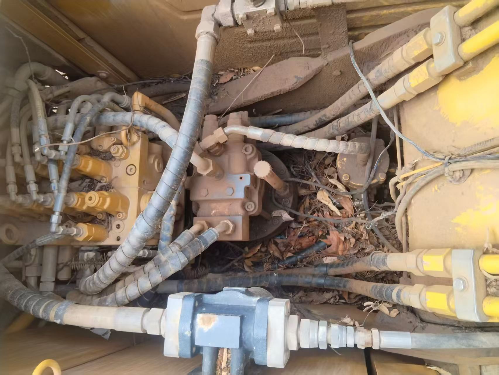 Buy Sany SY135 Used Excavator / 5