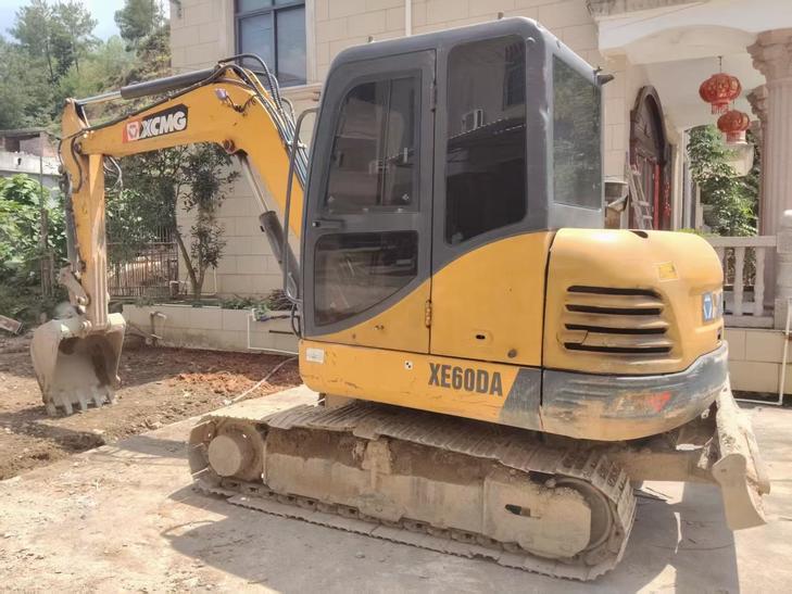 Buy XCMG XE60 Used Excavator / 1