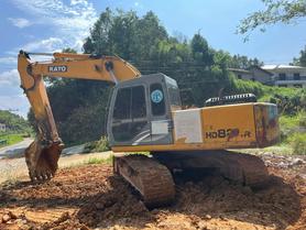 Buy Kato HD820R Used Excavator / 3 Buy Kato HD820R Used Excavator / 3