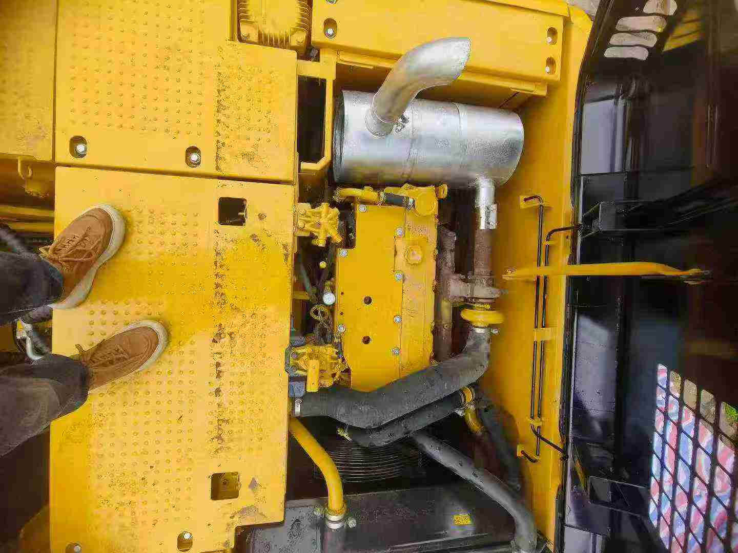 Buy Caterpillar 320D Used Excavator / 7