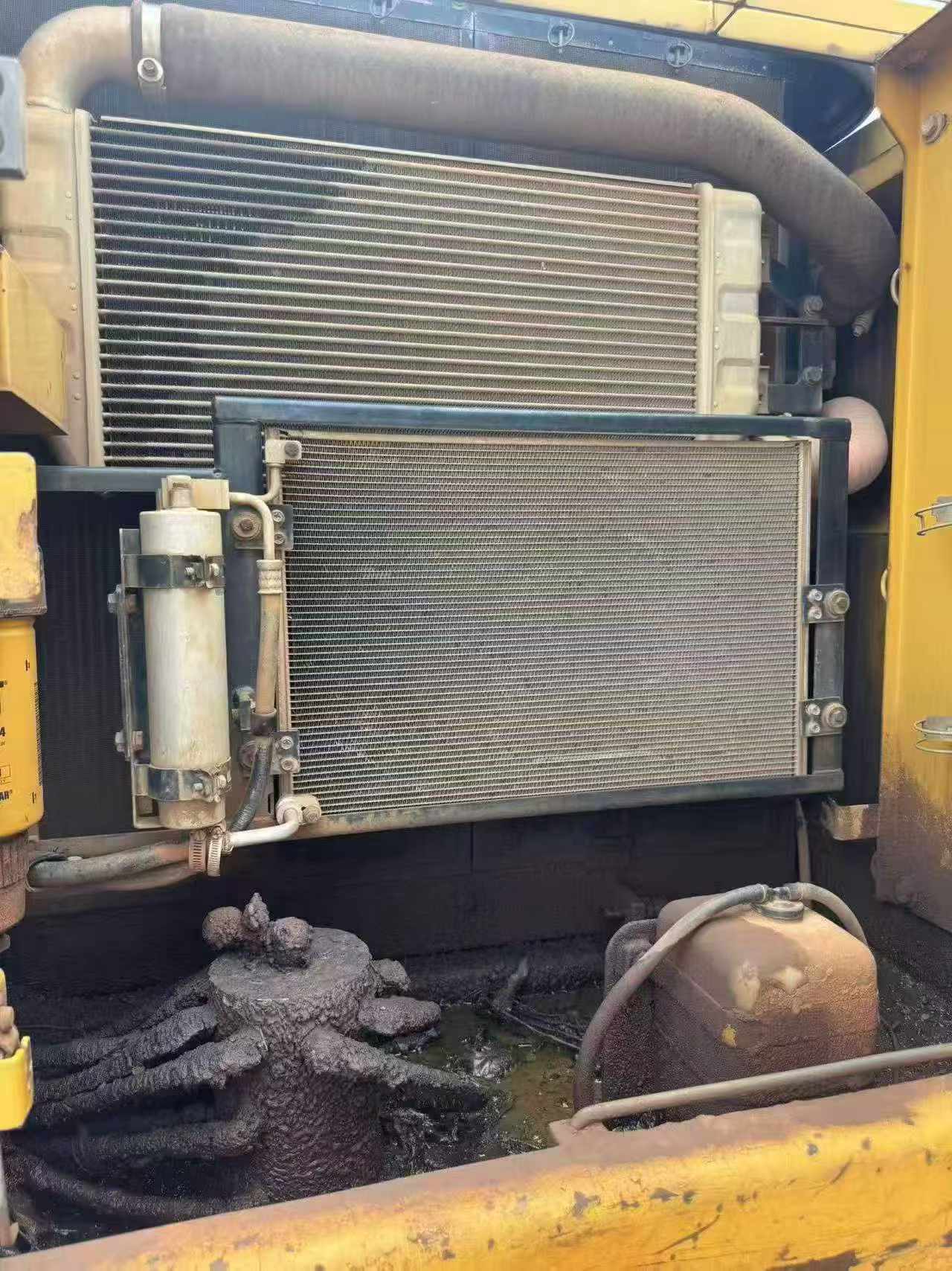 Buy Caterpillar 320D Used Excavator / 4 Buy Caterpillar 320D Used Excavator / 4