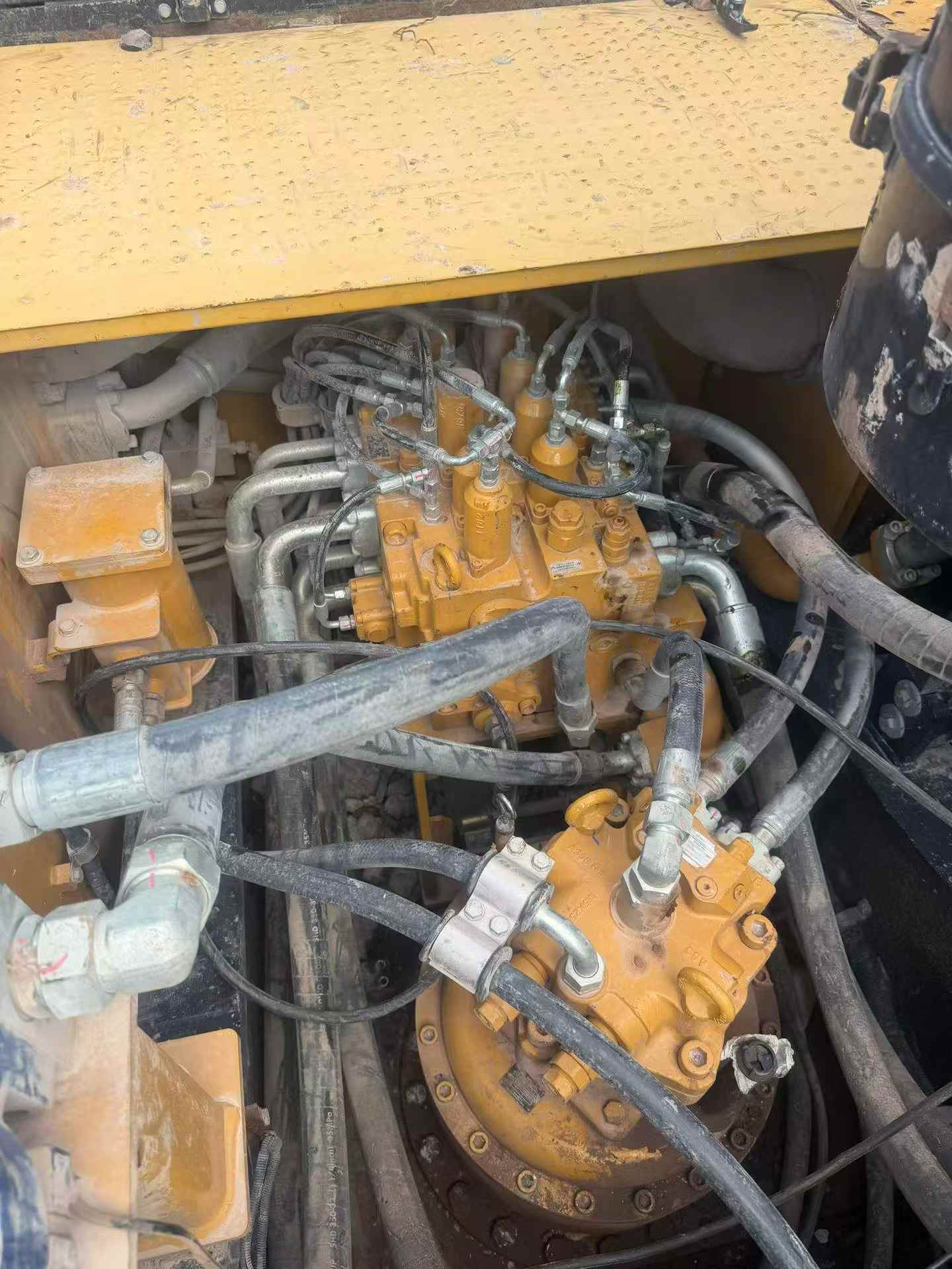 Buy Sany SY600HB Used Excavator / 9 Buy Sany SY600HB Used Excavator / 9
