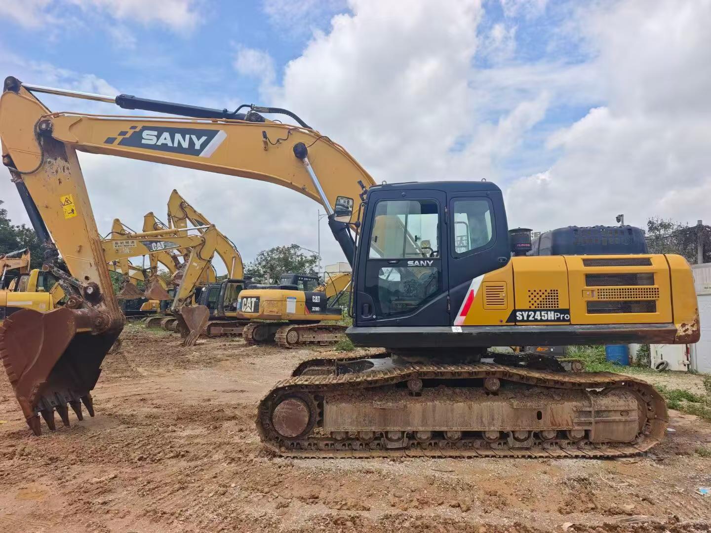 Buy Sany SY245H Used Excavator / 1