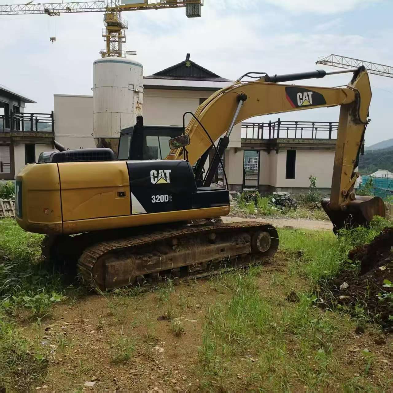 Buy Caterpillar 320D Used Excavator / 3 Buy Caterpillar 320D Used Excavator / 3