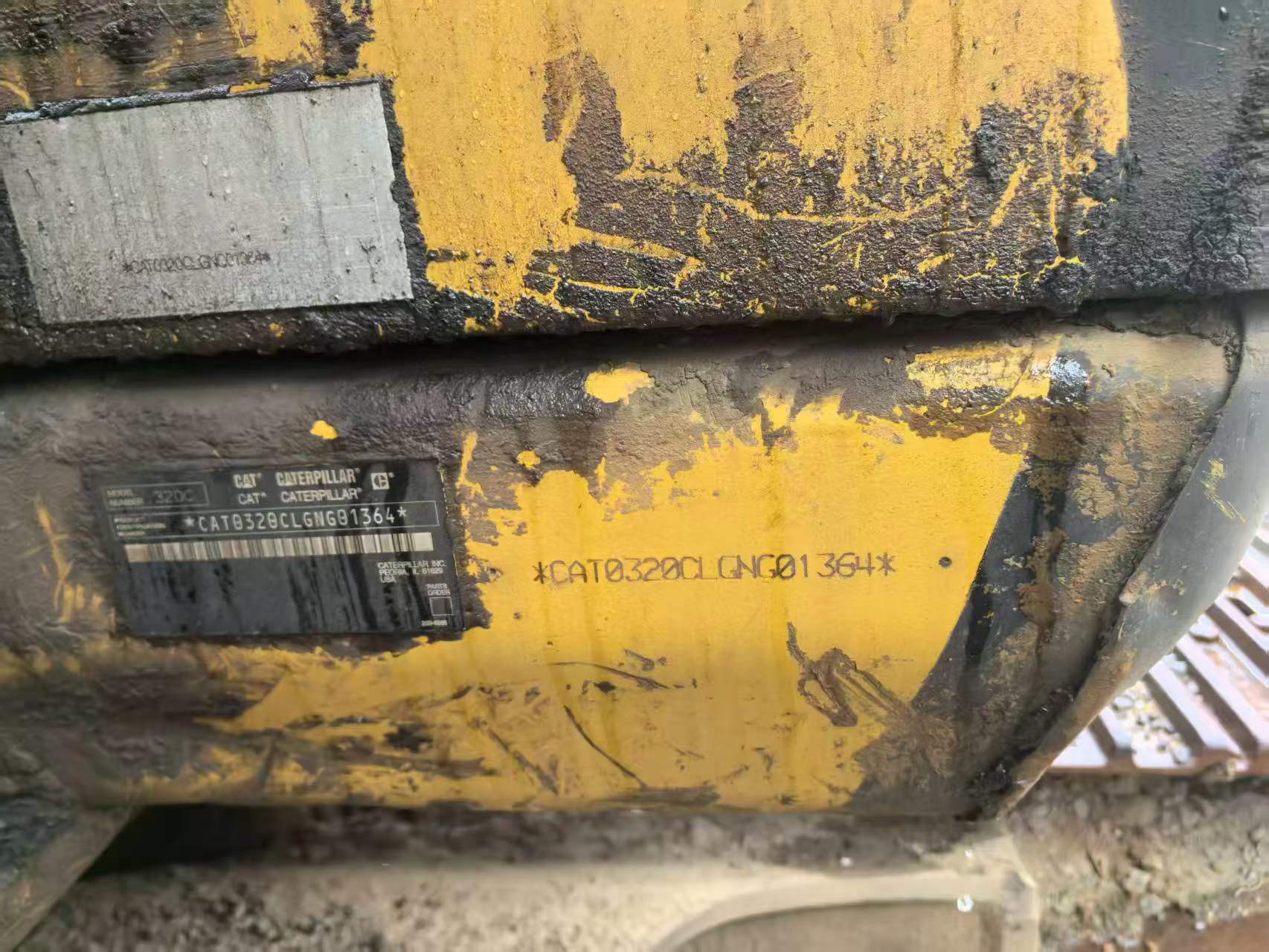 Buy Caterpillar 320C Used Excavator / 8