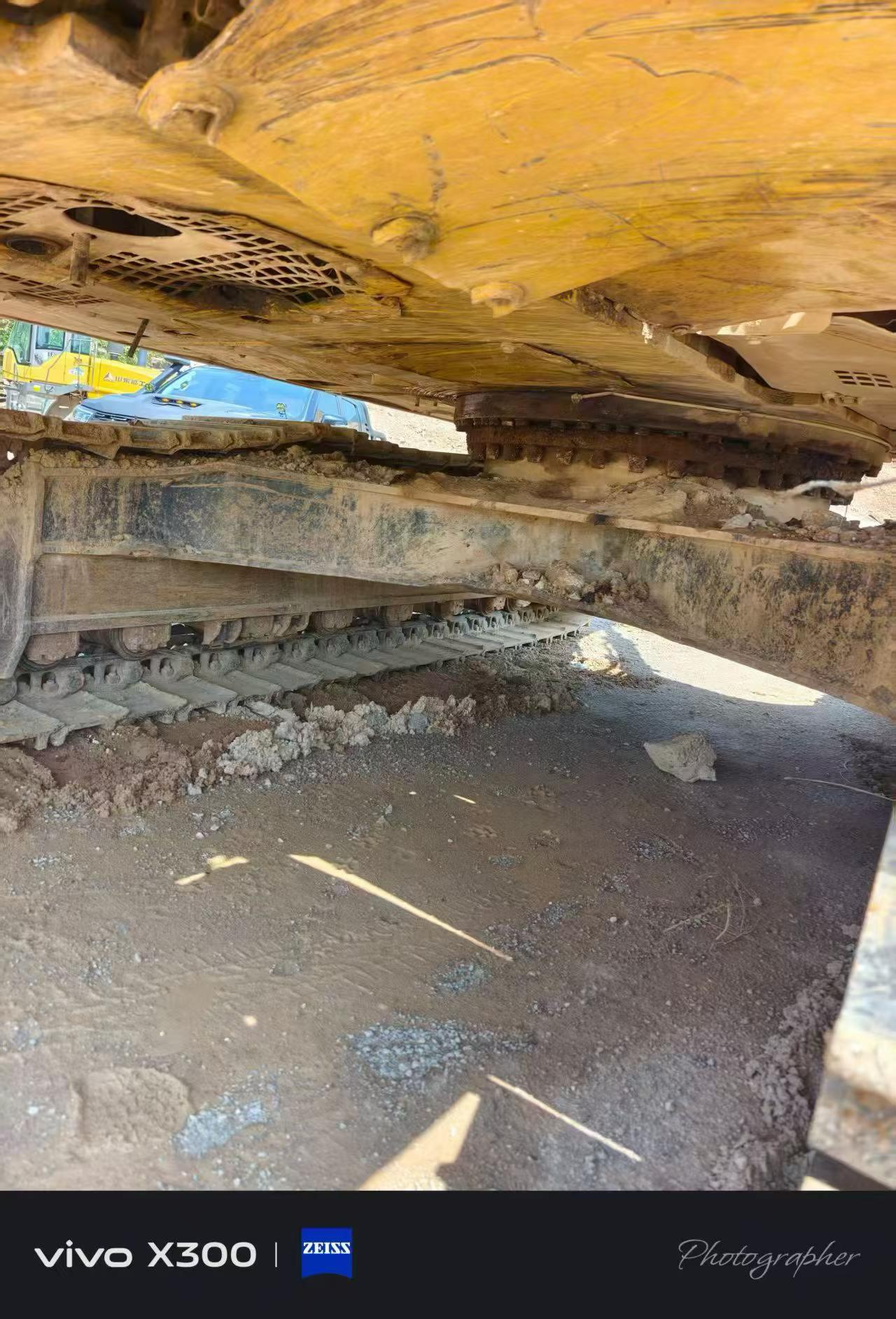 Buy Caterpillar 323 Used Excavator / 3 Buy Caterpillar 323 Used Excavator / 3