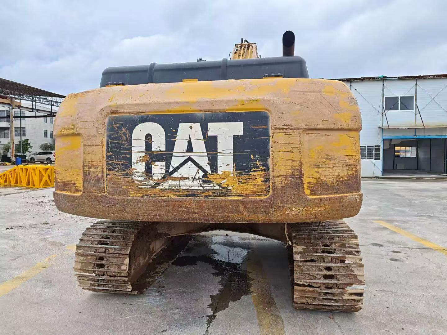 Buy Caterpillar 320D Used Excavator / 2 Buy Caterpillar 320D Used Excavator / 2