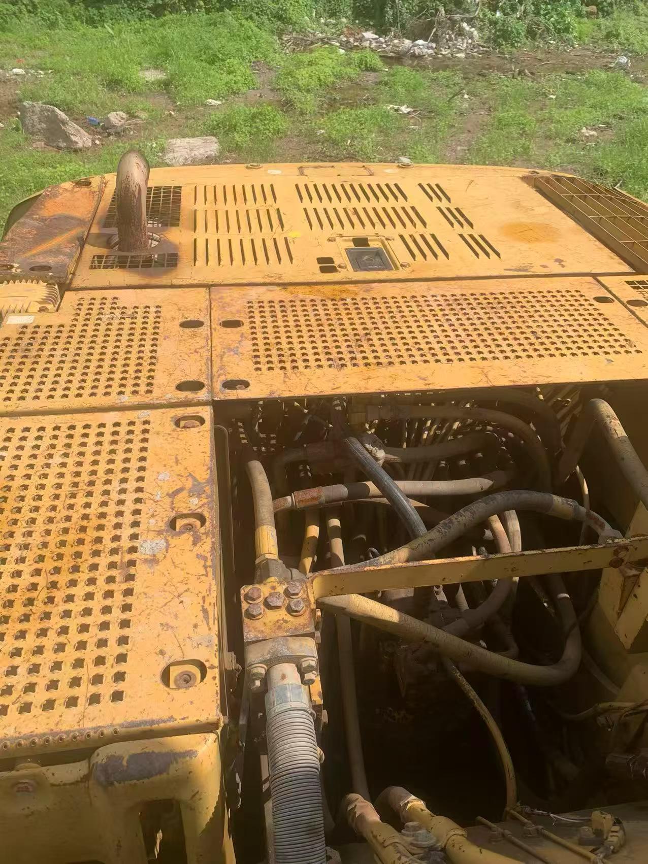 Buy Caterpillar 320C Used Excavator / 5