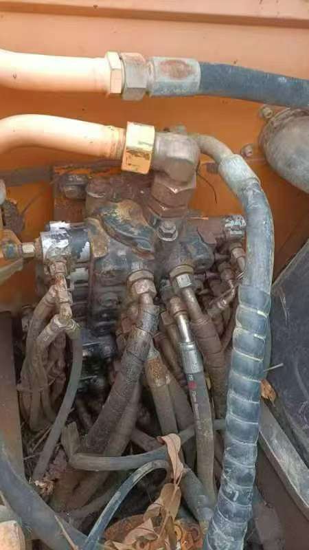 شراء حفارة Sany SY75 مستعملة / 4