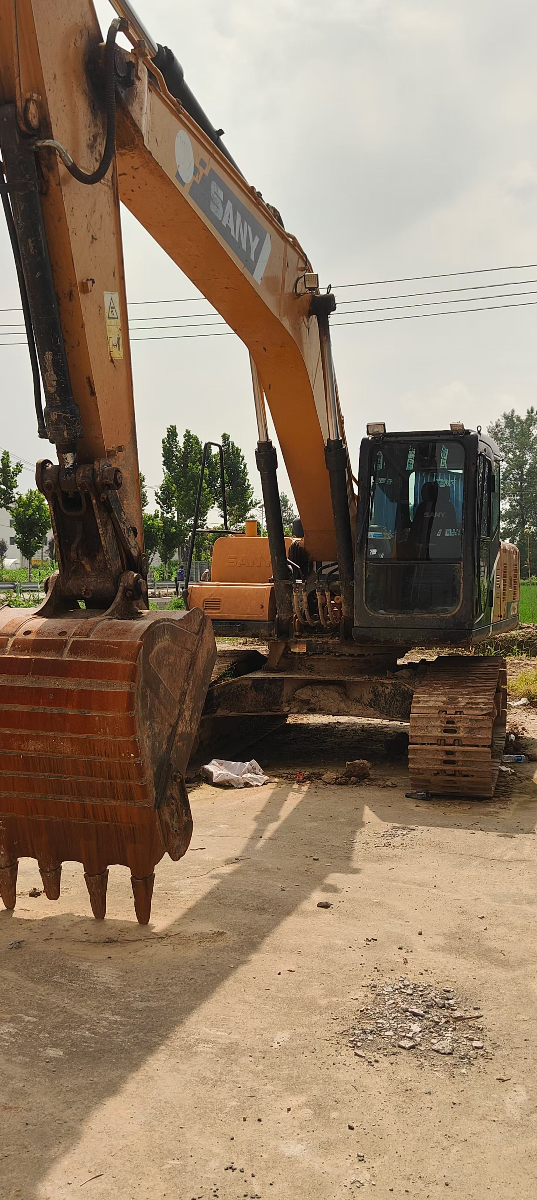 Buy Sany SY215C Used Excavator / 4