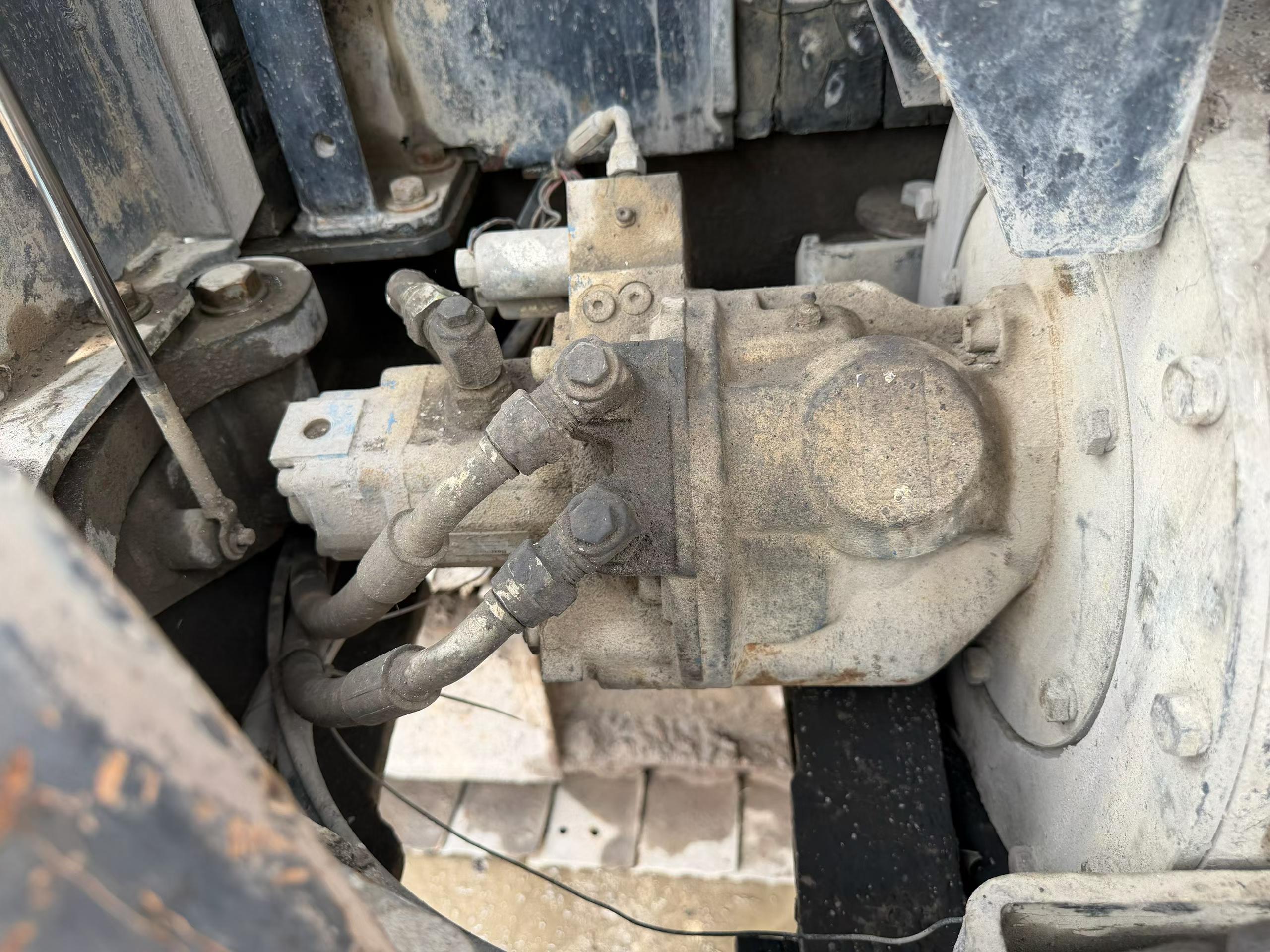 Buy Doosan DH60 Used Excavator / 6 Buy Doosan DH60 Used Excavator / 6