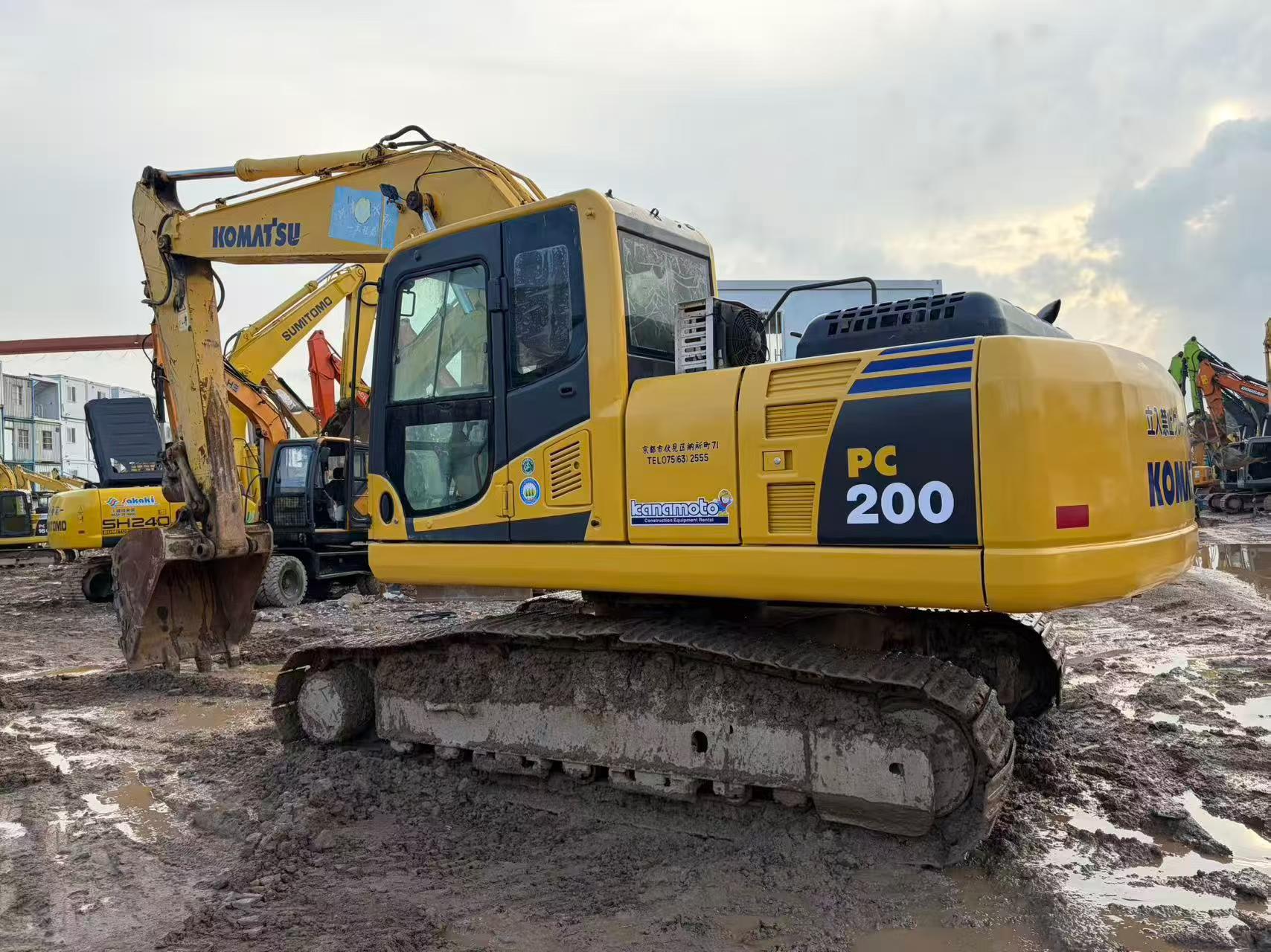 Buy Komatsu PC200-8 Used Excavator / 9 Buy Komatsu PC200-8 Used Excavator / 9