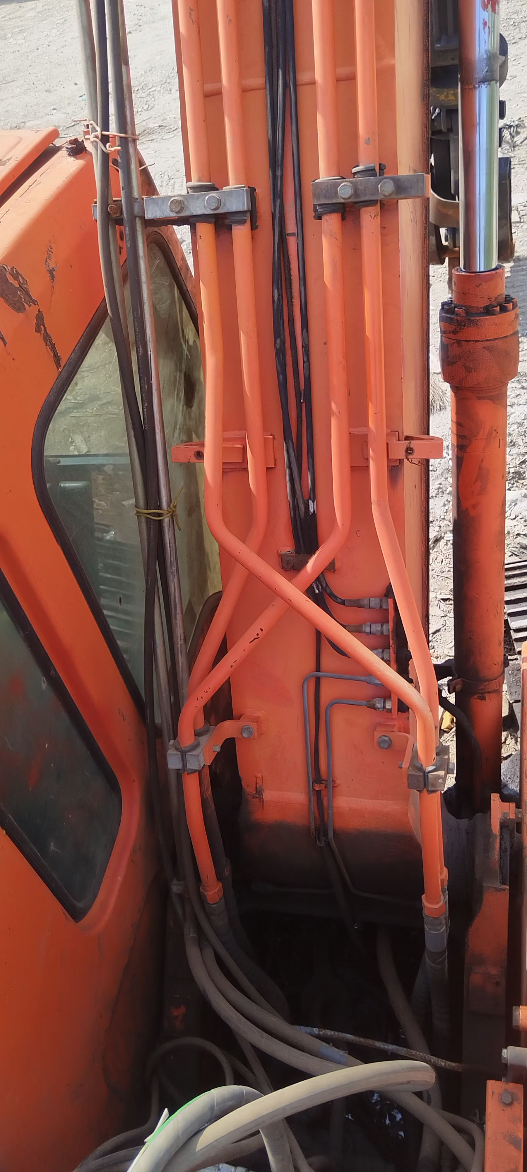 Buy Doosan DH150 Used Excavator / 4