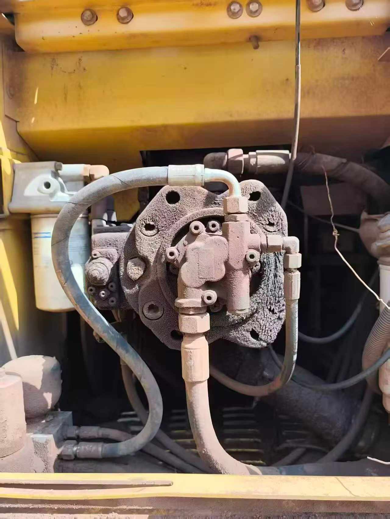 Buy XCMG XE215C Used Excavator / 6 Buy XCMG XE215C Used Excavator / 6