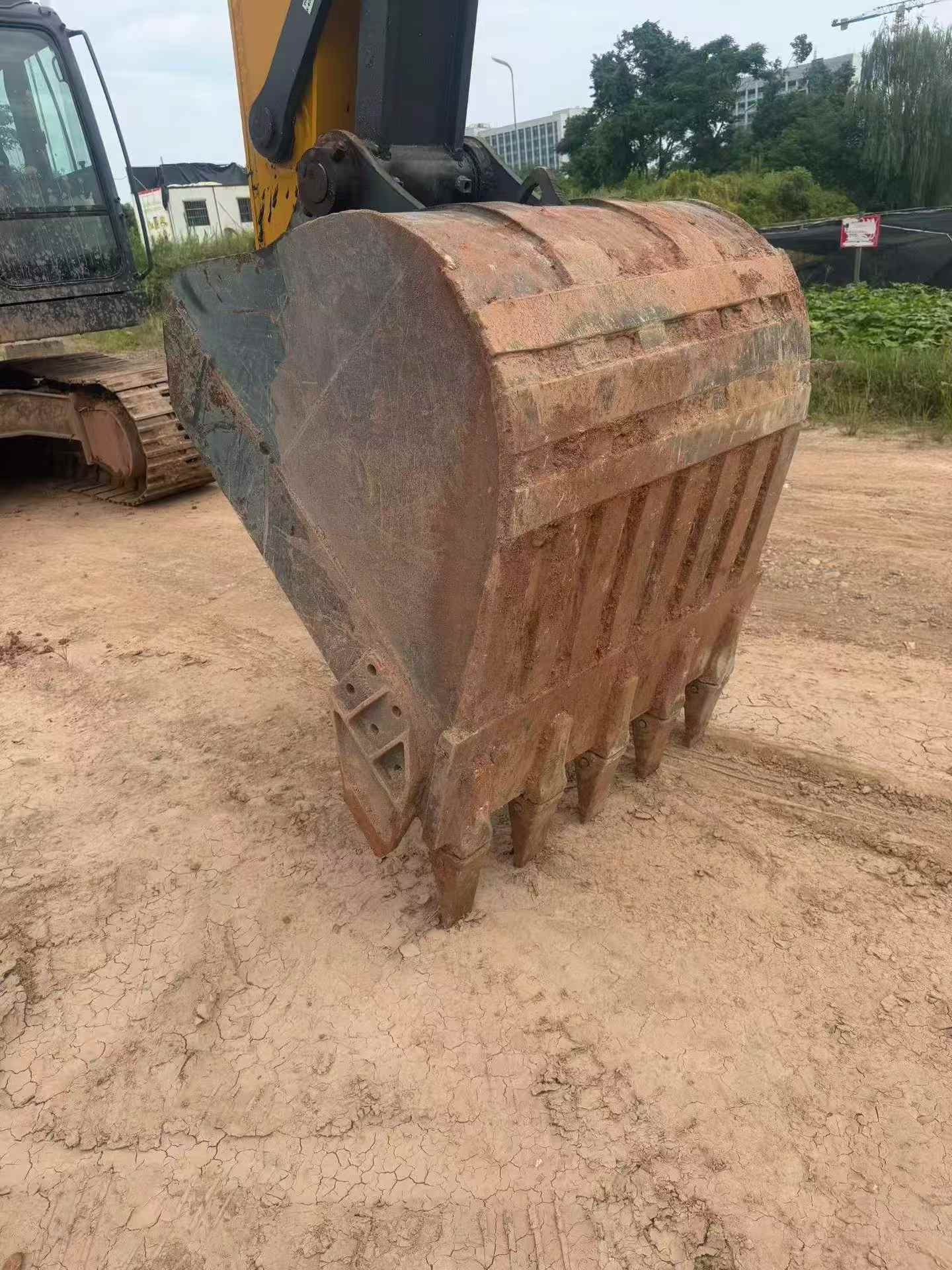 Buy XCMG XE200 Used Excavator / 5