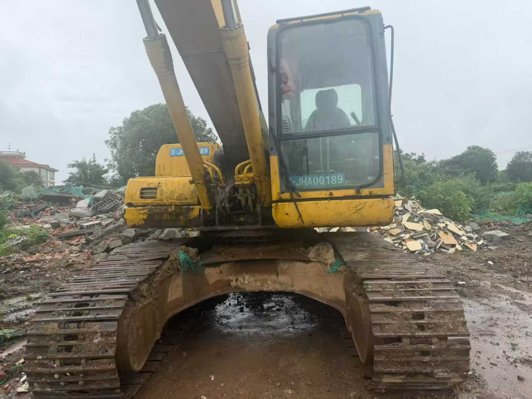 Buy Komatsu PC200-7 Used Excavator / 2