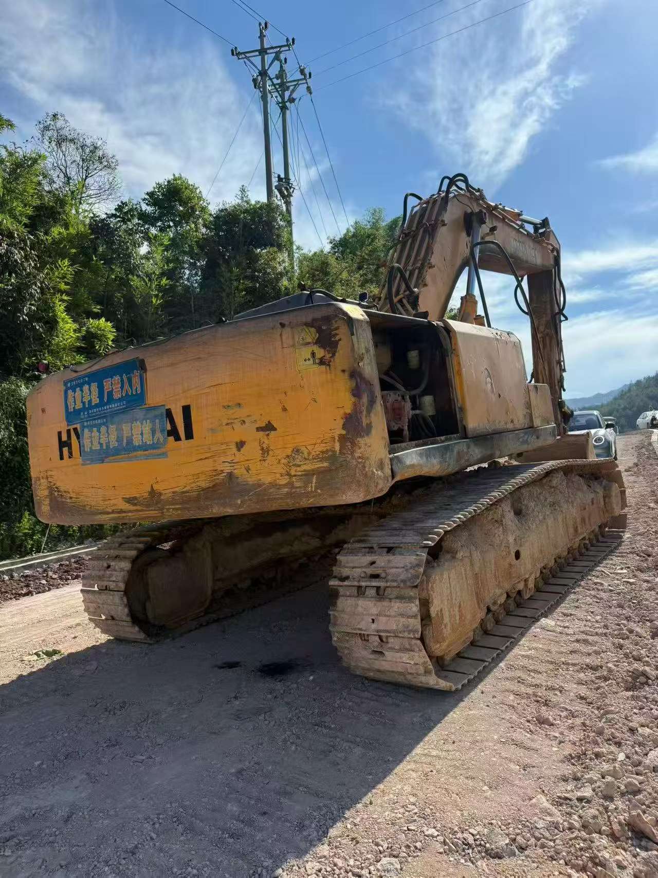 Buy Hyundai R305LC-7 Used Excavator / 2 Buy Hyundai R305LC-7 Used Excavator / 2