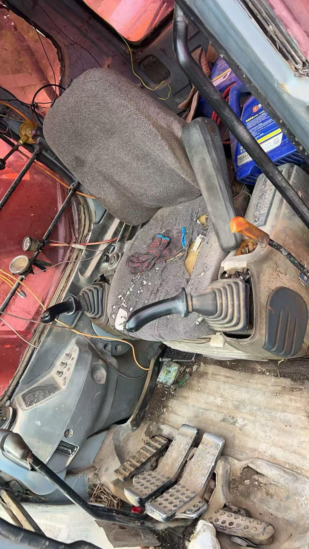 Buy Hitachi EX200-5 Used Excavator / 7 Buy Hitachi EX200-5 Used Excavator / 7