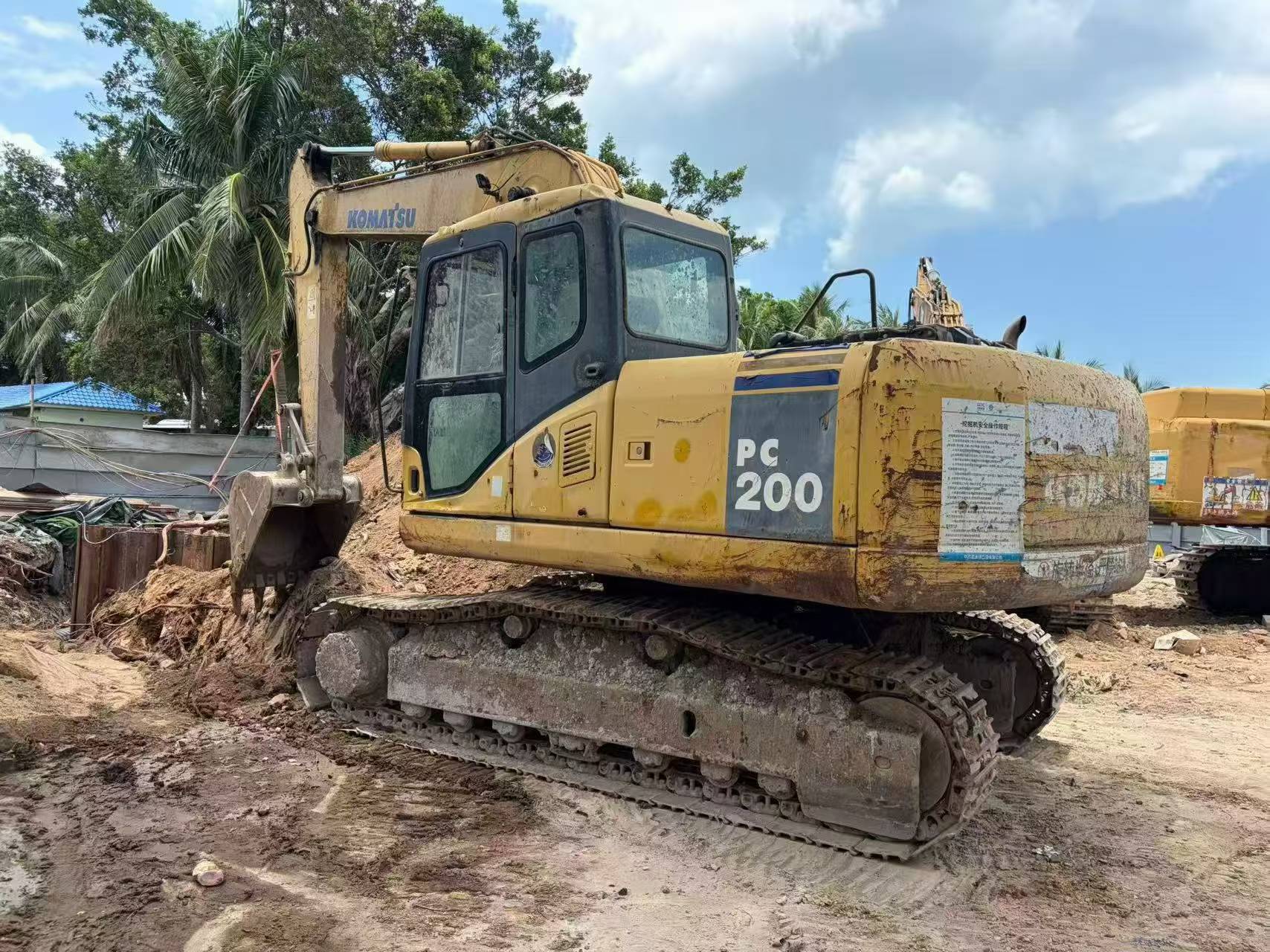 شراء Komatsu PC160-7 مستعمل حفارة