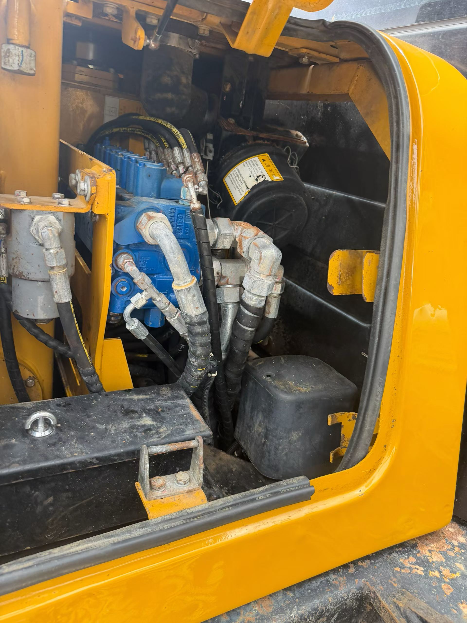 Buy Sany SY60 Used Excavator / 5