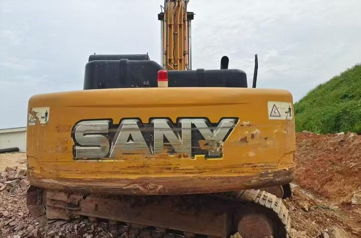 Buy Sany SY205C Used Excavator / 1