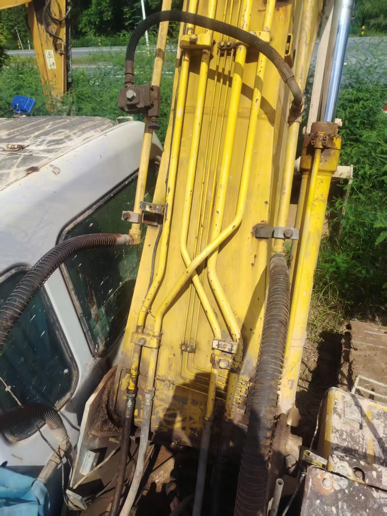 Buy Sumitomo SH200A3 Used Excavator / 3 Buy Sumitomo SH200A3 Used Excavator / 3
