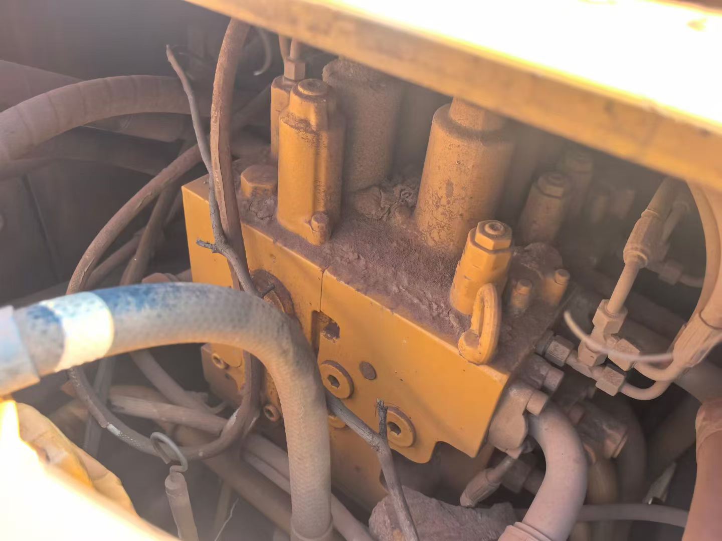 Buy Sany SY225C Used Excavator / 6 Buy Sany SY225C Used Excavator / 6