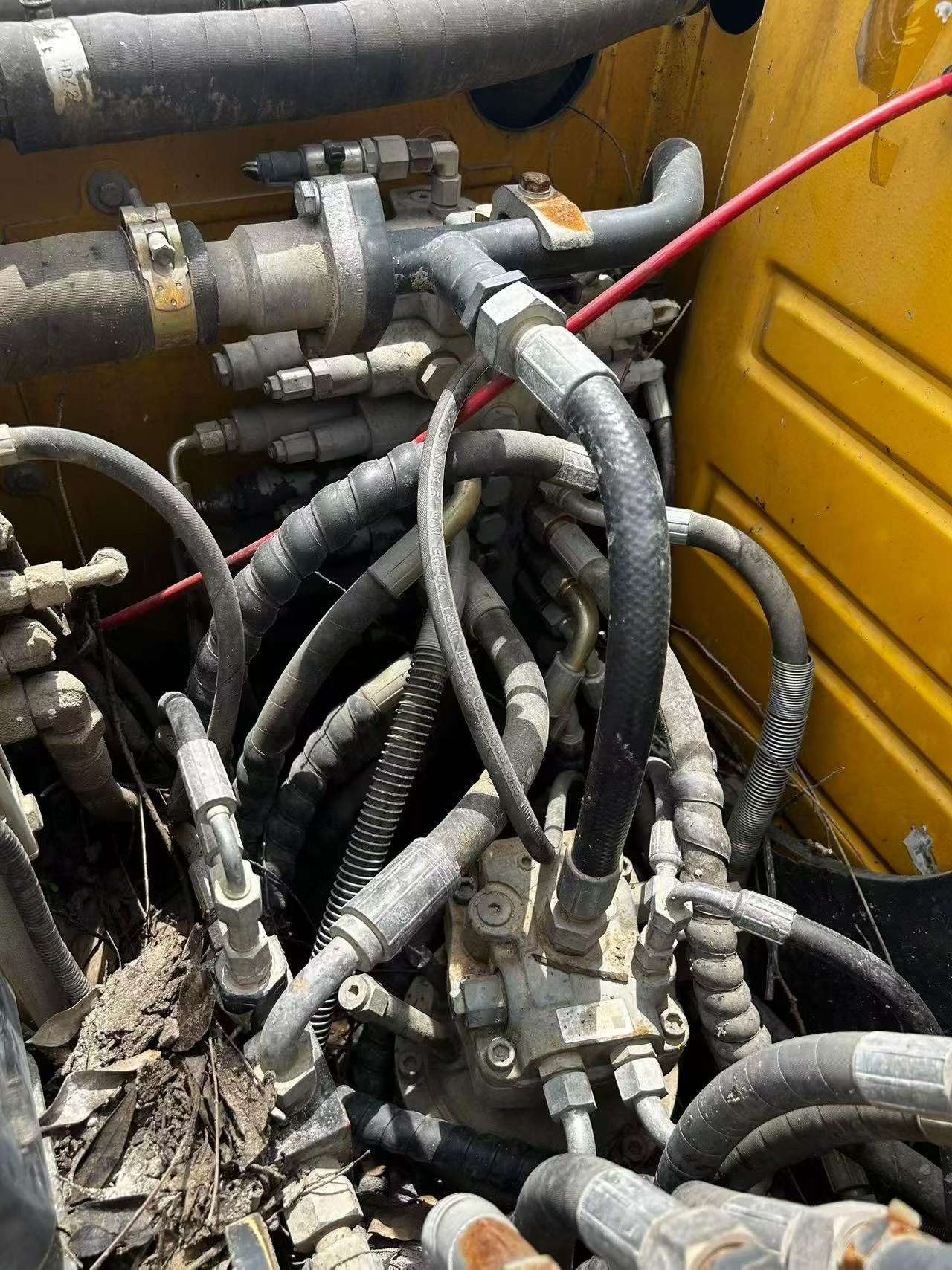 شراء حفارة XCMG XE85C مستعملة / 7
