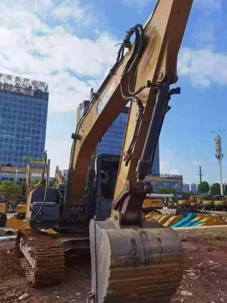 Buy XCMG XE135B Used Excavator / 2 Buy XCMG XE135B Used Excavator / 2