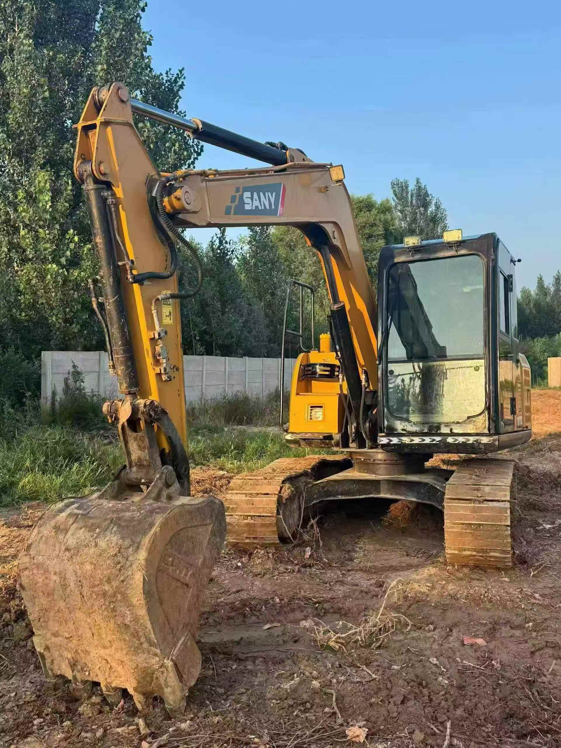 Buy Sany SY75 Used Excavator / 4 Buy Sany SY75 Used Excavator / 4