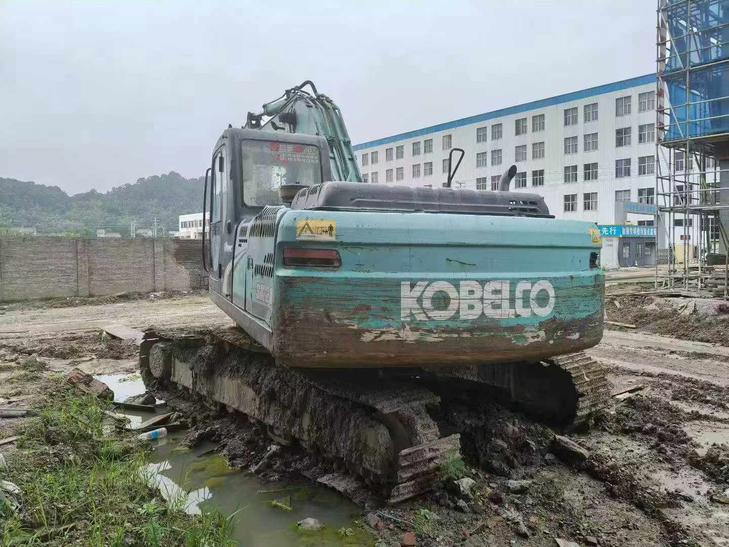 Buy Kobelco SK210 Used Excavator / 1