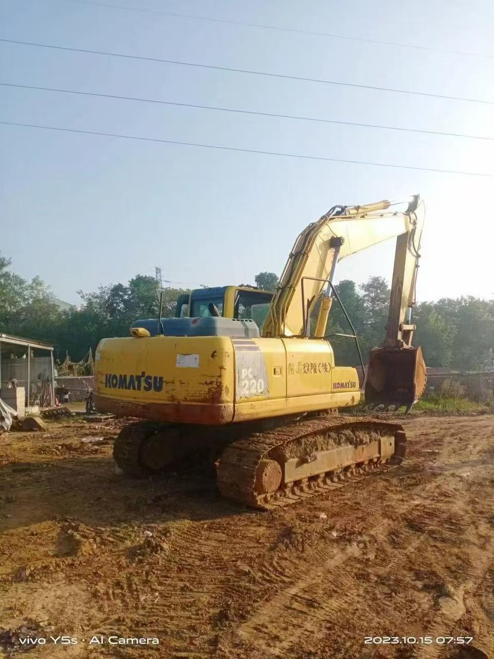Buy Komatsu PC200-6 Used Excavator / 6 Buy Komatsu PC200-6 Used Excavator / 6