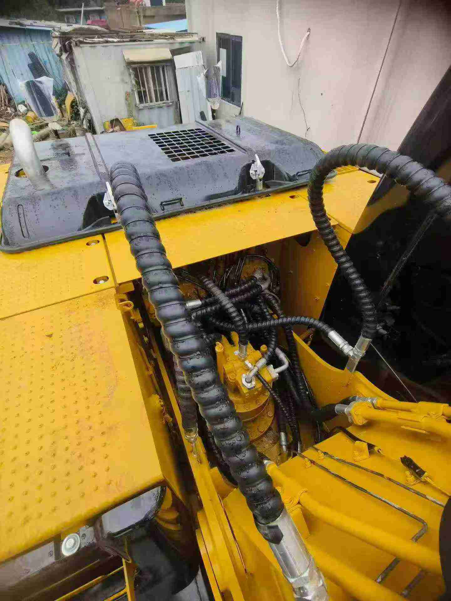 Buy Caterpillar 320D Used Excavator / 5