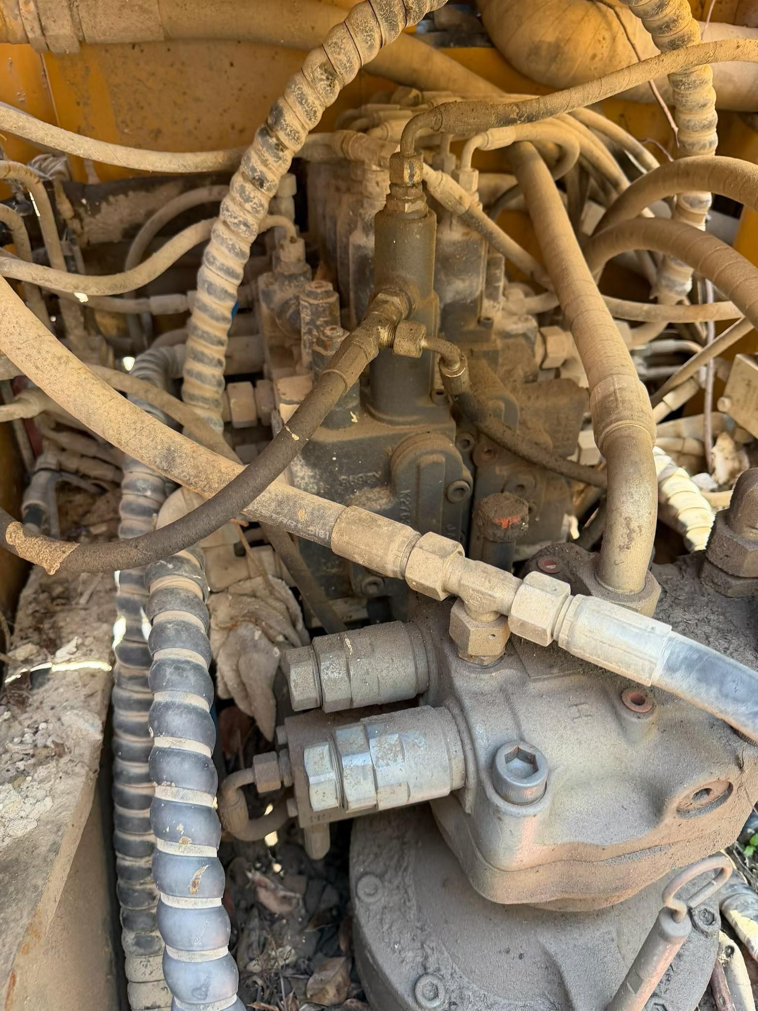 Buy XCMG XE150 Used Excavator / 4