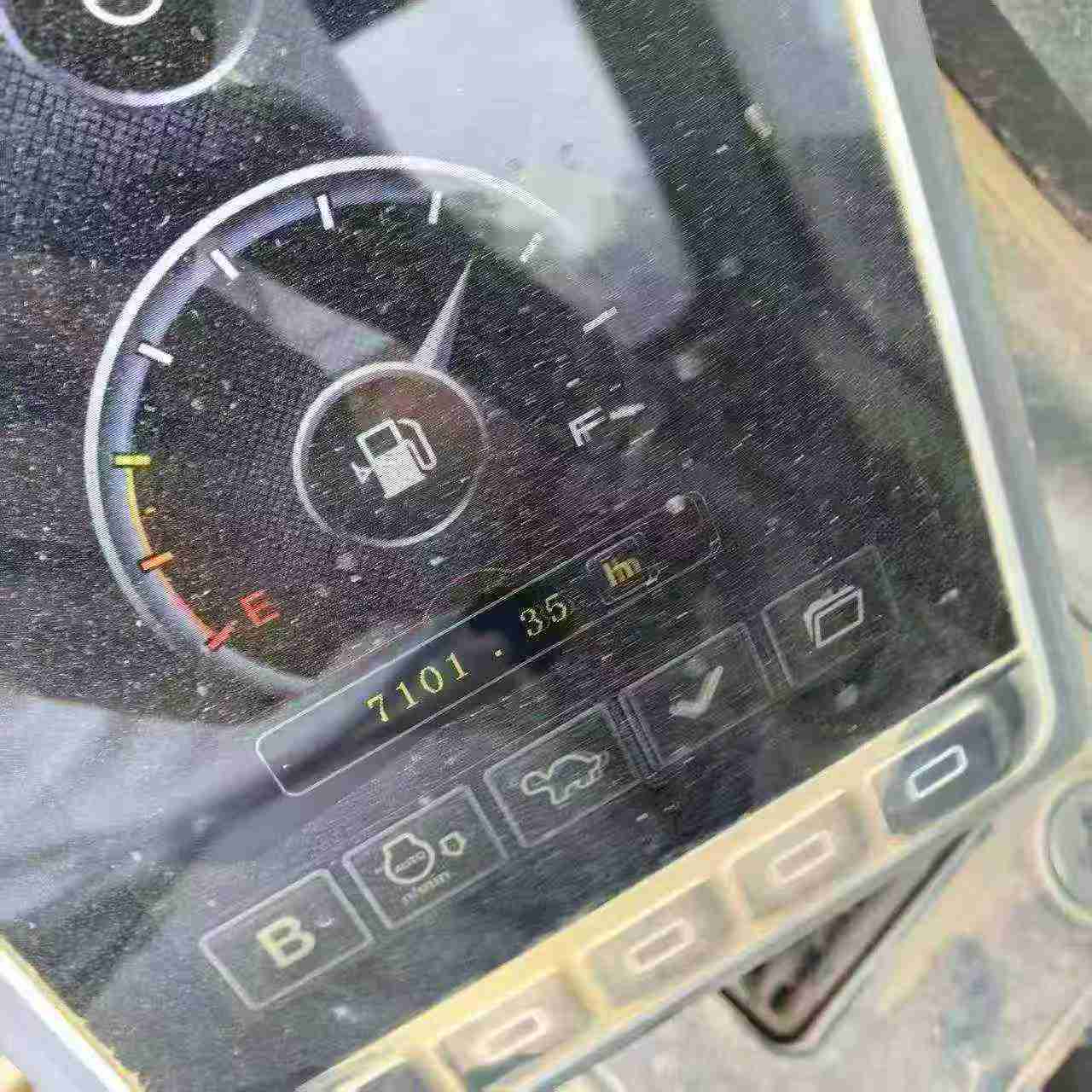 Buy Sany SY205C-8 Used Excavator / 4 Buy Sany SY205C-8 Used Excavator / 4