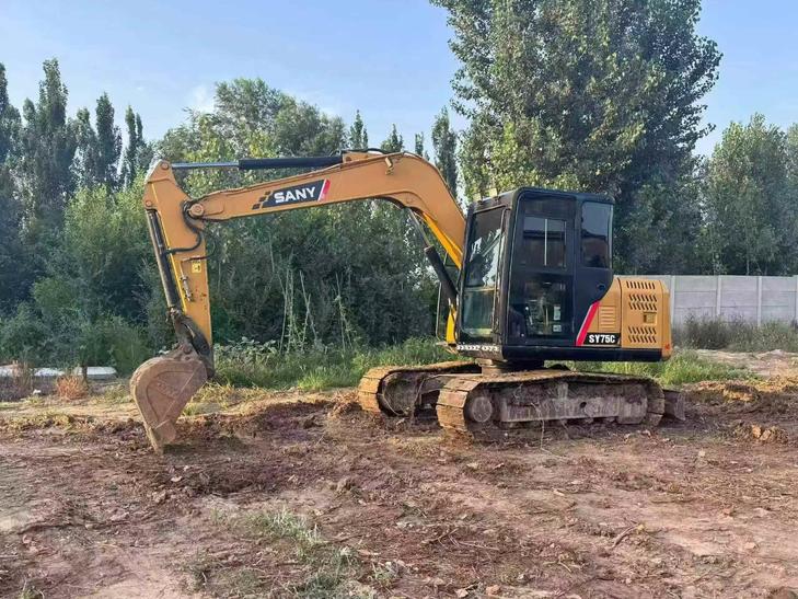 Buy Sany SY75 Used Excavator / 1