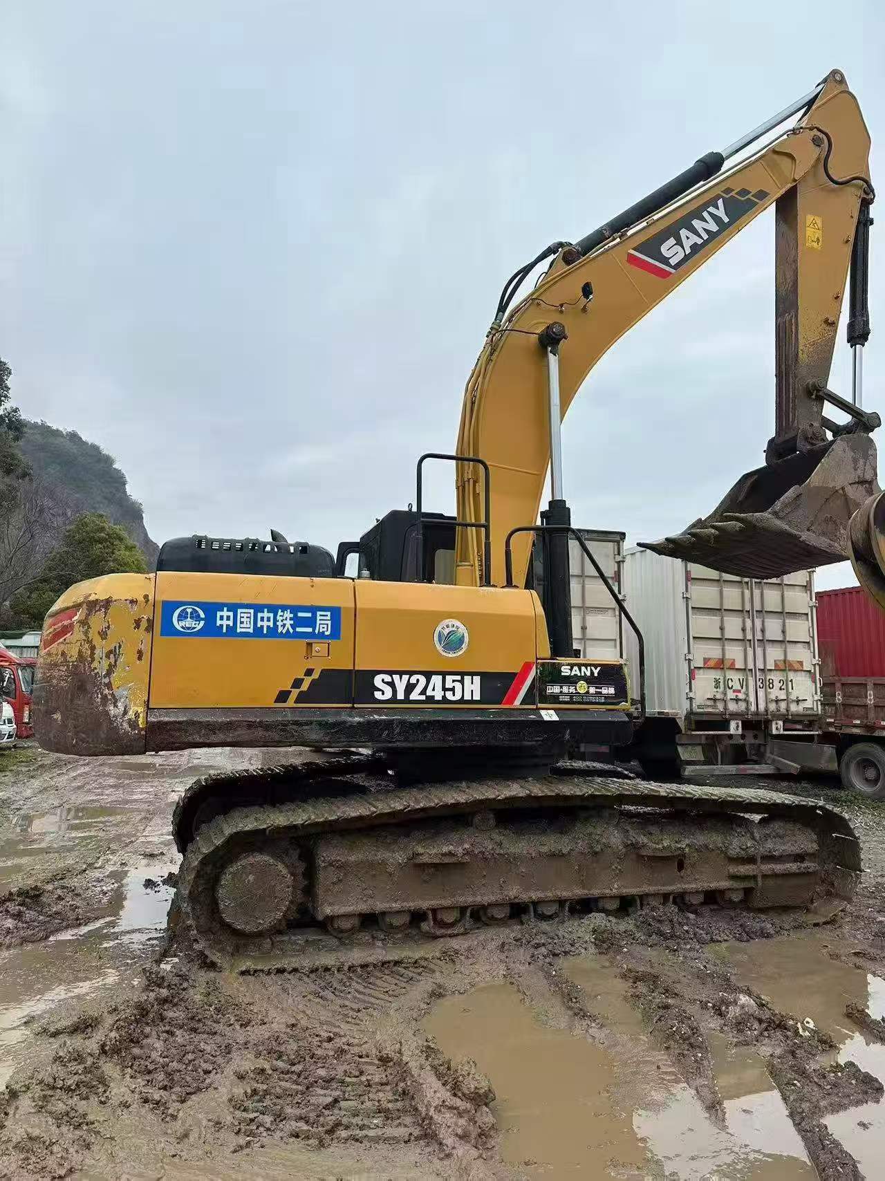 Buy Sany SY245H Used Excavator / 8