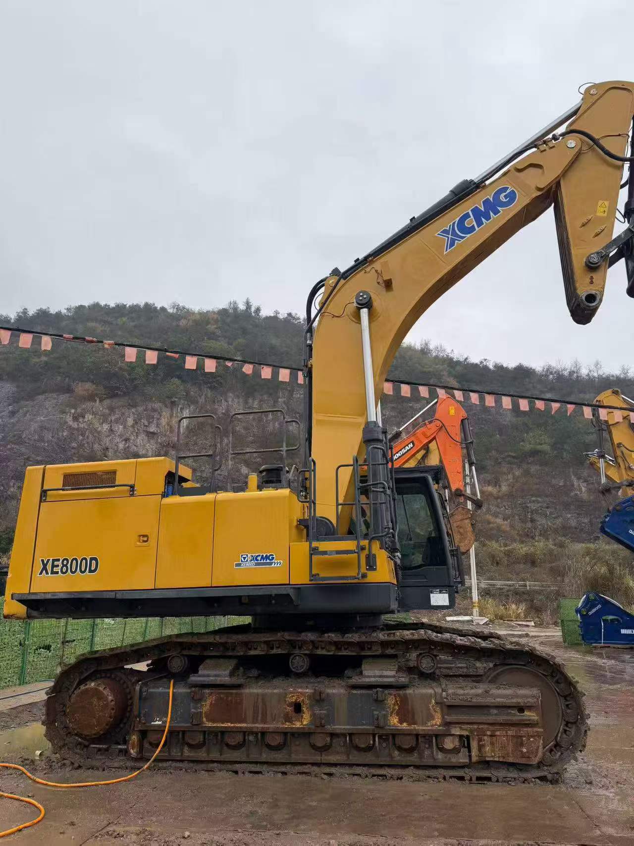Buy XCMG LW800K Used Excavator / 1
