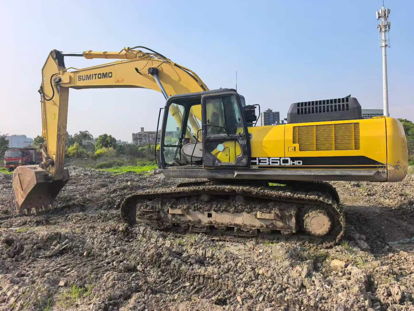 شراء حفارة Sumitomo SH360-5 مستعملة / 9