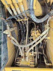 Купить Подержанный Экскаватор Komatsu PC130-5 / 7 Купить Подержанный Экскаватор Komatsu PC130-5 / 7