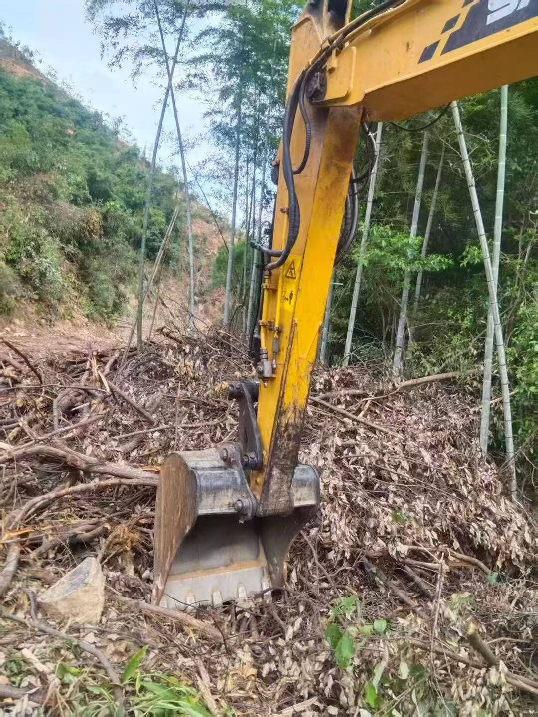 Buy Sany SY135 Used Excavator / 9 Buy Sany SY135 Used Excavator / 9