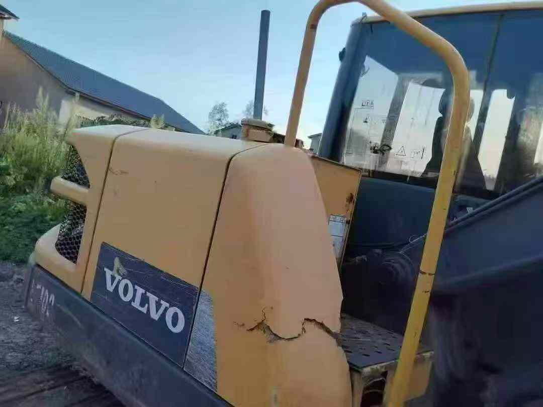 Buy Volvo EC80D Used Excavator / 4 Buy Volvo EC80D Used Excavator / 4